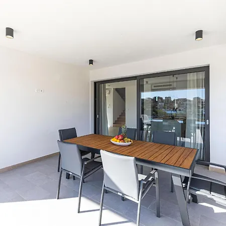 Lovely In With House Sea View Holiday home *