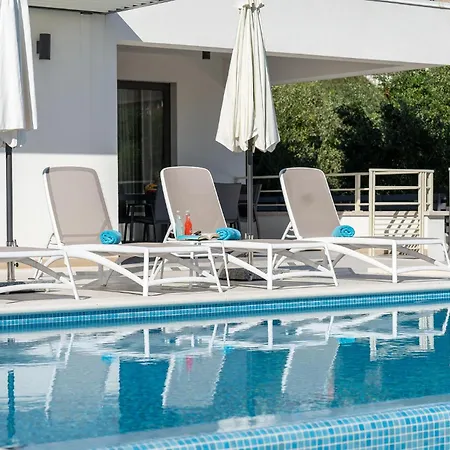 Holiday home Lovely In With House Sea View